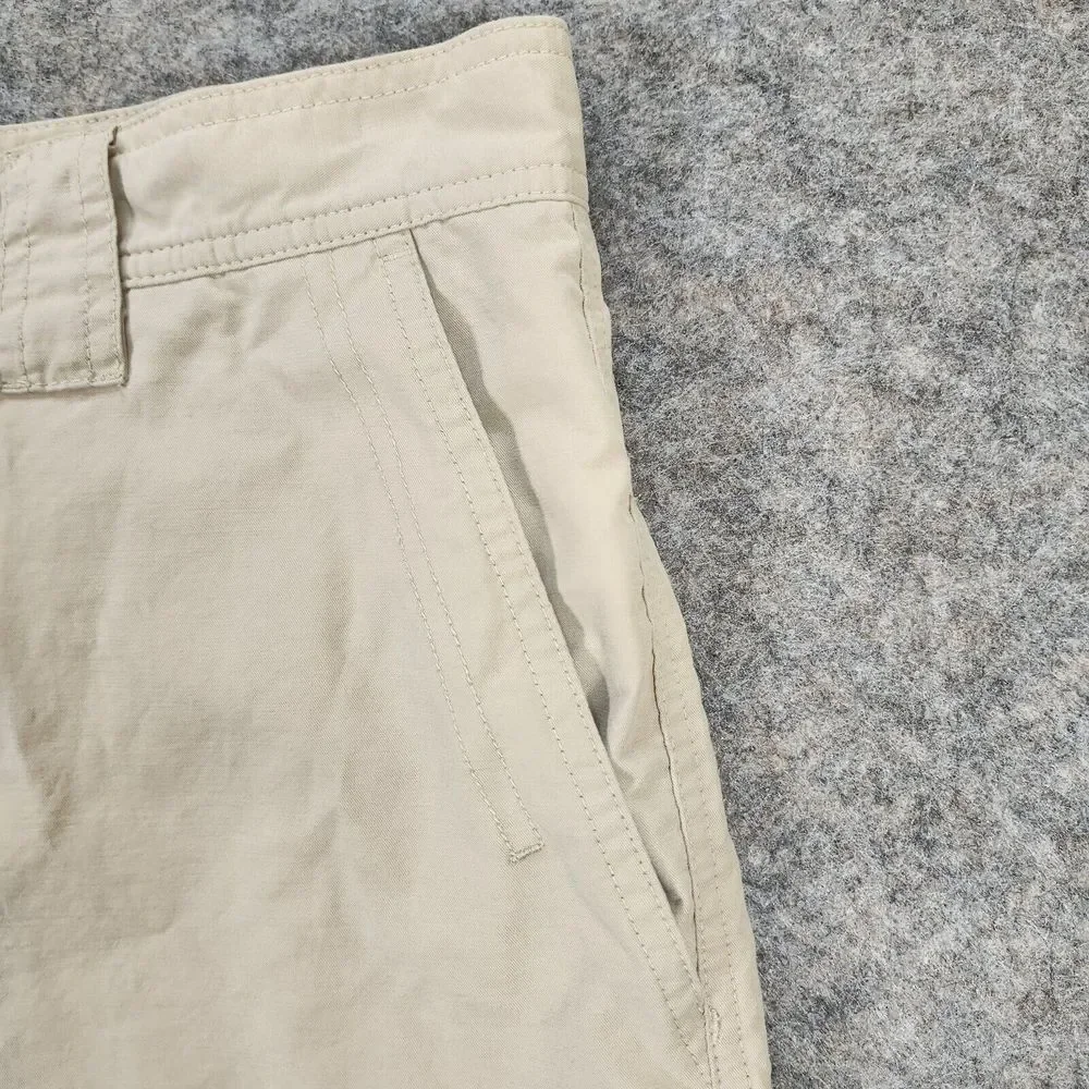 Columbia Shorts Men 42 Beige Cargo Zip Pocket Cotton Nylon Hiking Fishing Casual
